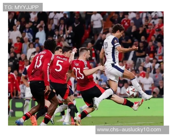 尤文图斯与曼联巅峰对决谁能在欧战中笑到最后