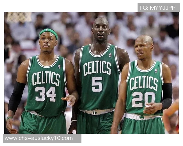 热火与凯尔特人八年对决回顾:传奇对抗与篮球荣耀的交织 热火与凯尔特人八年对决回顾:传奇对抗与篮球荣耀的交织